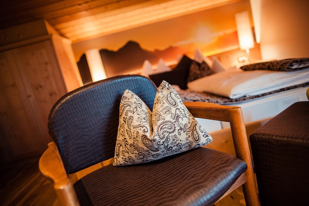 Siegi - Aparthotel & Retreat Parcines Ngoại thất bức ảnh