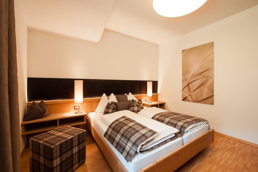 Siegi - Aparthotel & Retreat Parcines Ngoại thất bức ảnh