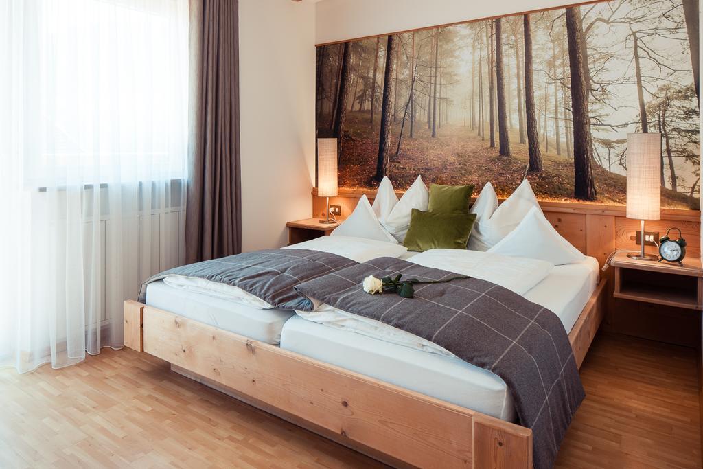Siegi - Aparthotel & Retreat Parcines Ngoại thất bức ảnh
